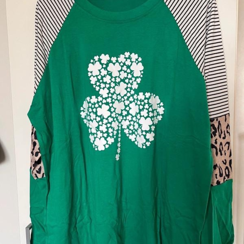 Blouse - Picture 2 of 2